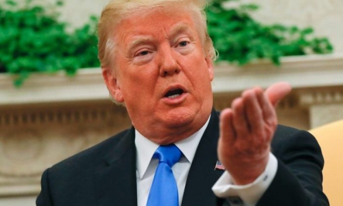 Donald Trump menace de fermer la frontière avec le Mexique menace