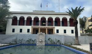Façade des bâtiments centenaires et historiques du Consulat général de France à Tanger en travaux