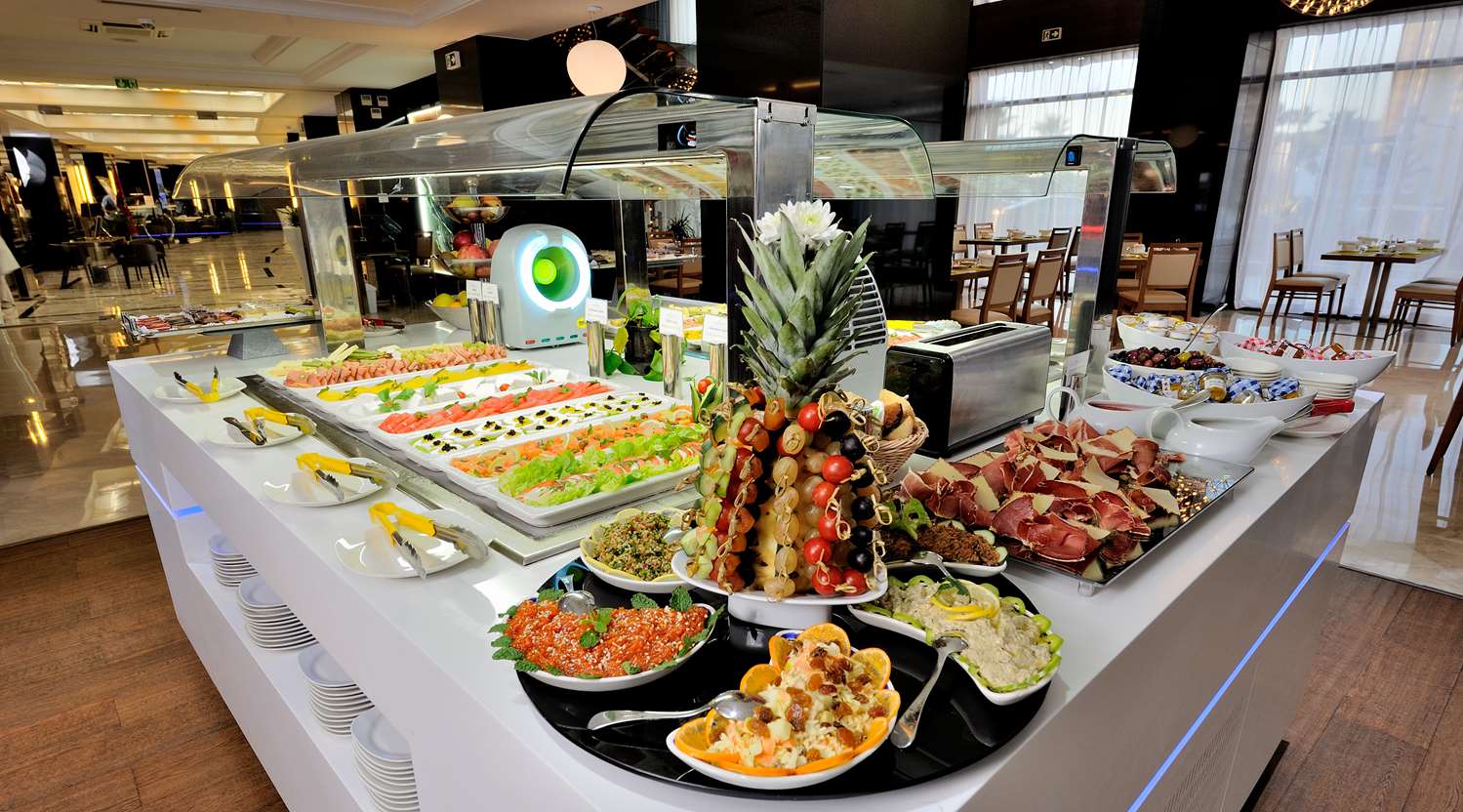 Buffet du restaurant El Gusto du Royal Tulip Tanger