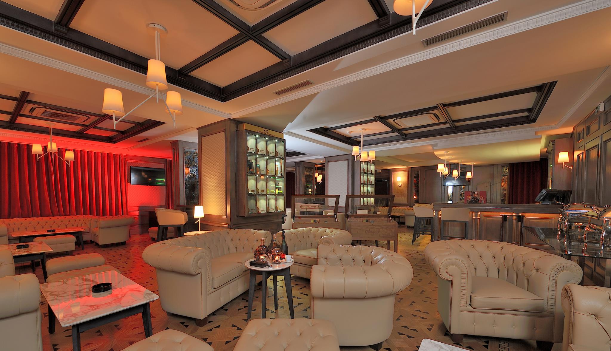 XO Luxury Bar Cognac & Cigar Club du Royal Tulip hôtel Luxe à Tanger